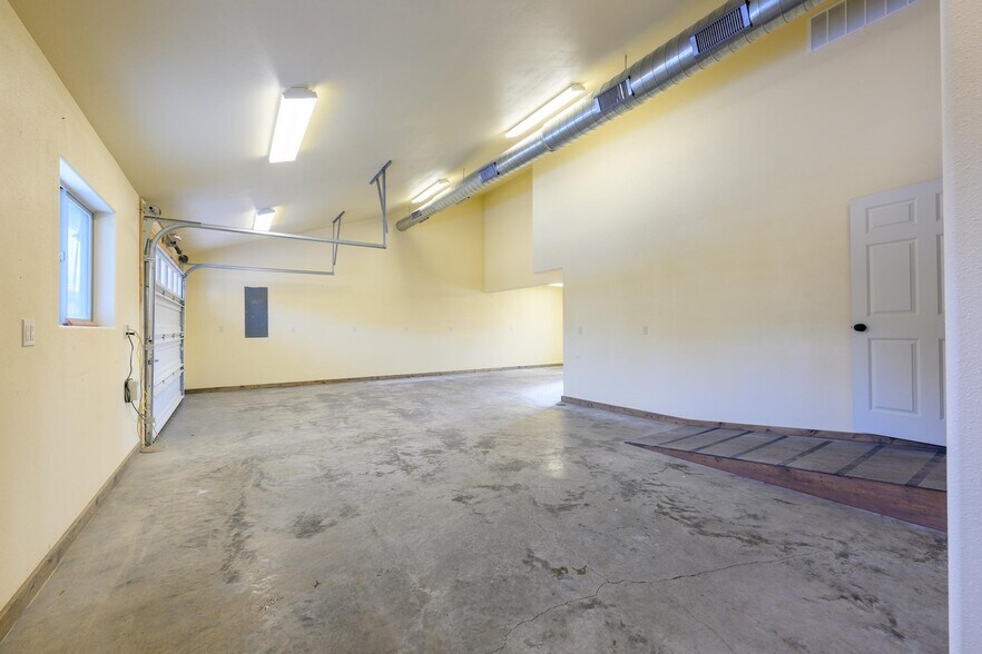 More Photos Of 312 Dewey Ave, Eureka Storefront Retail Office For Sale