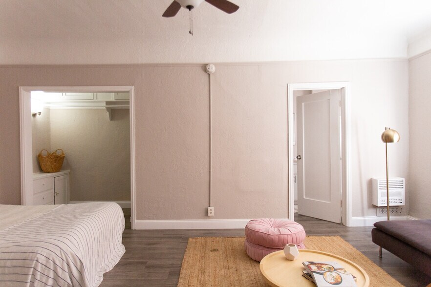 More Photos Of 118 N Westmoreland Ave, Los Angeles Apartments For Sale