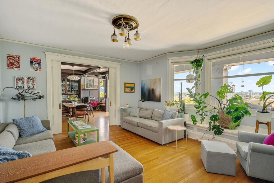 More Photos Of , Portland Multifamily For Sale