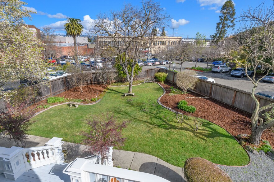 More Photos Of 8 Keller St, Petaluma Office Residential For Sale