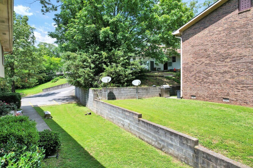 More Photos Of 703 School St, Dalton Apartments For Sale