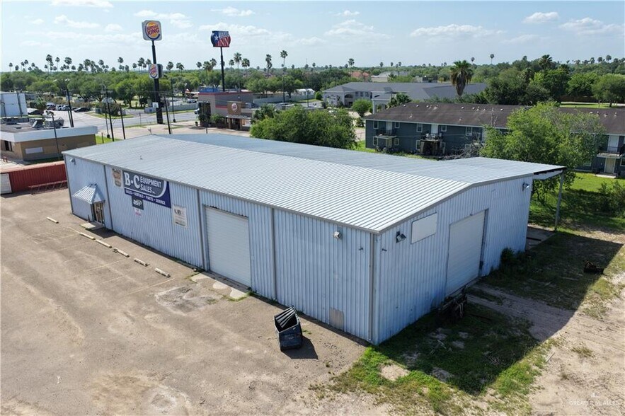 More Photos Of 110 E Expressway 83, La Feria Warehouse For Sale