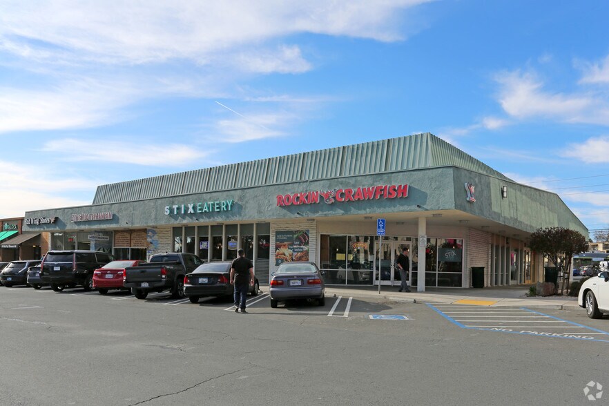 More Photos Of 1828 Salvio St, Concord Storefront For Lease