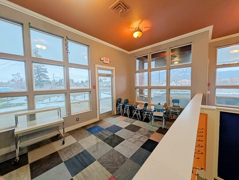 More Photos Of 30736 Highway 200, Ponderay Storefront Retail Office For Lease