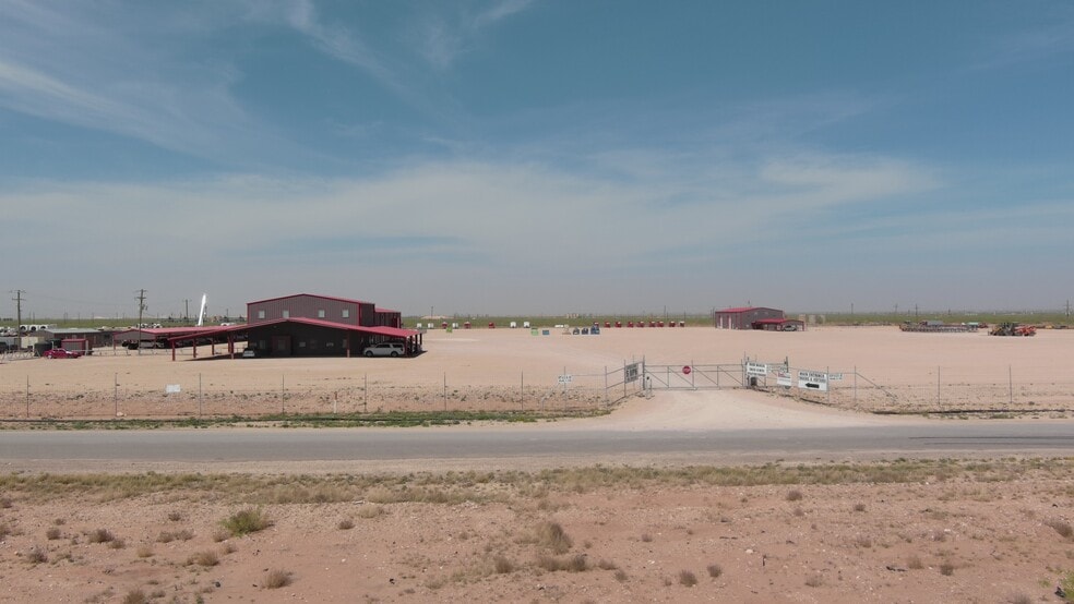 More Photos Of 8211 E County Road 62, Midland Warehouse For Sale