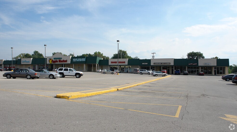 More Photos Of 8027-8135 State Ave, Kansas City General Retail For Lease