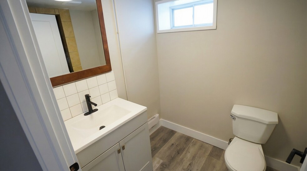 More Photos Of 39 Shade St, Cambridge General Retail For Lease