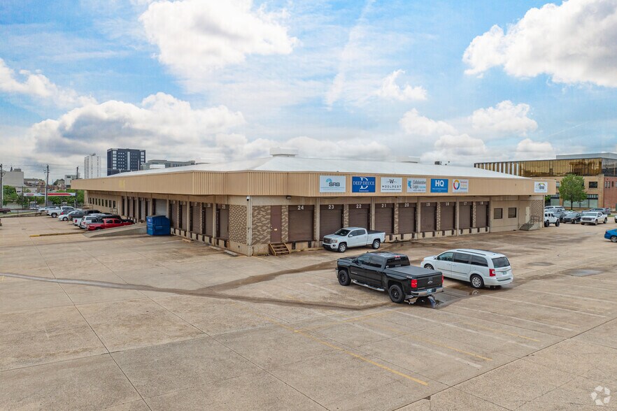 Primary Photo Of 100 NE 5th St, Oklahoma City Coworking Space