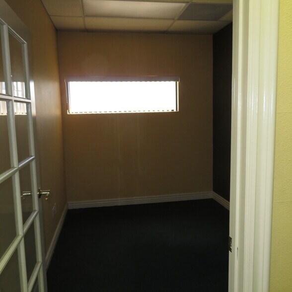 More Photos Of 17026-17030 E Cypress St, Covina Medical For Lease