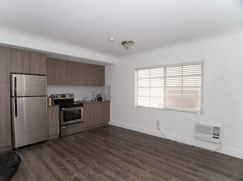 More Photos Of 1995 Bay Dr, Miami Beach Apartments For Sale