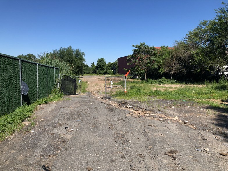 More Photos Of 4439 Arthur Kill Rd, Staten Island Land For Lease