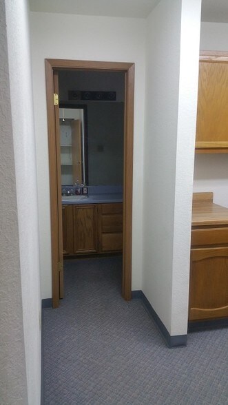 More Photos Of 3008 Chevy Cir, Temple Office For Lease