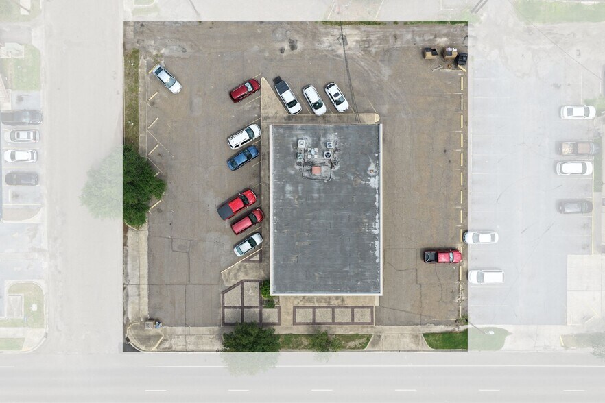 More Photos Of 600 S Closner Blvd, Edinburg Office For Sale
