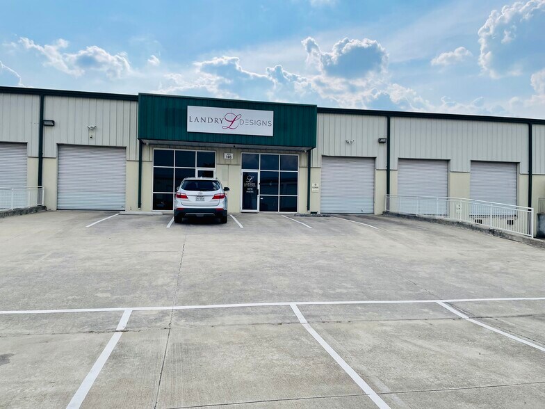 More Photos Of 1121 Sturgeon Ct, Arlington Unknown For Lease