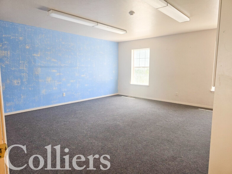 More Photos Of 187 Aspenwood Dr, Twin Falls Office For Sale
