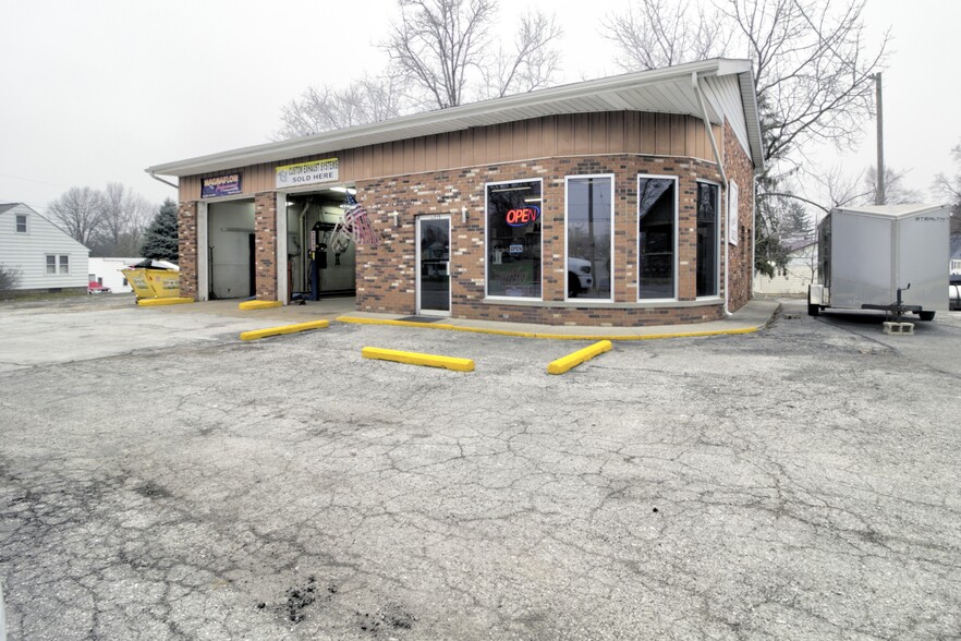 Primary Photo Of 215 W McPherson Hwy, Clyde Specialty For Sale