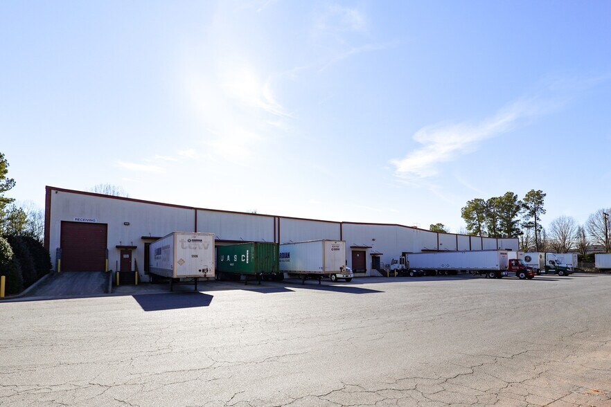 More Photos Of 3410 Oak Lake Blvd, Charlotte Industrial For Sale