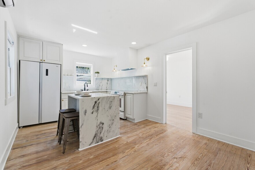 More Photos Of 326 6th Ave N, Saint Petersburg Apartments For Sale