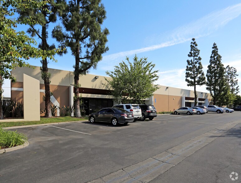 More Photos Of 638-644 N Eckhoff St, Orange Warehouse For Sale