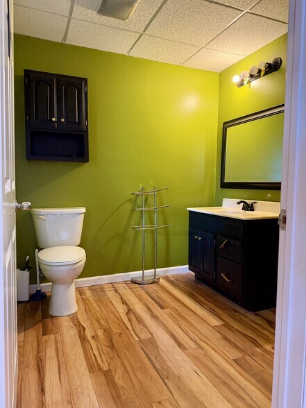 More Photos Of 226 Warren St, Hudson Office For Lease