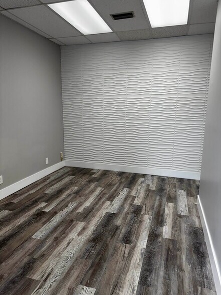 More Photos Of 9720-9734 W Sample Rd, Coral Springs Office For Lease