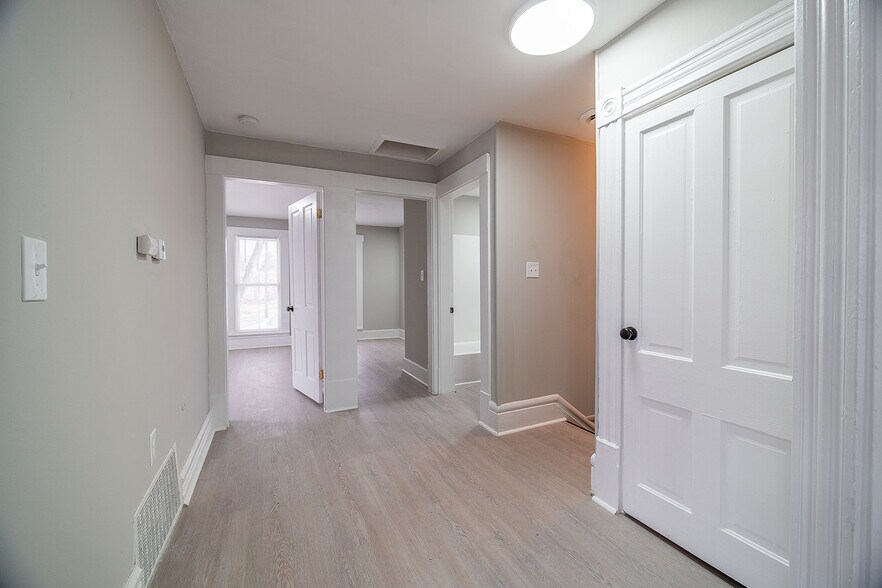 More Photos Of 16-20 W Park St, Westerville Apartments For Sale