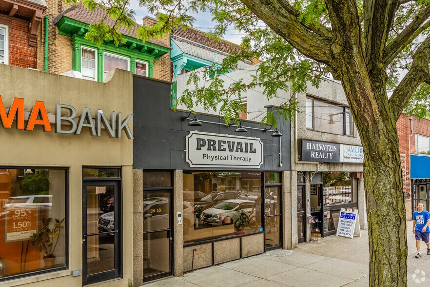More Photos Of 2818 Ditmars Blvd, Astoria Storefront Retail Residential For Lease