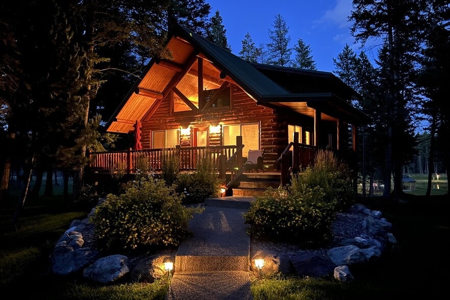 More Photos Of 1845 Hodgson Rd, Whitefish Hotel For Sale