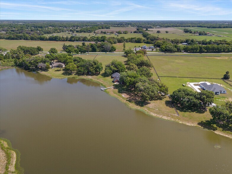 More Photos Of 15400 S US Highway 301, Summerfield Office For Sale