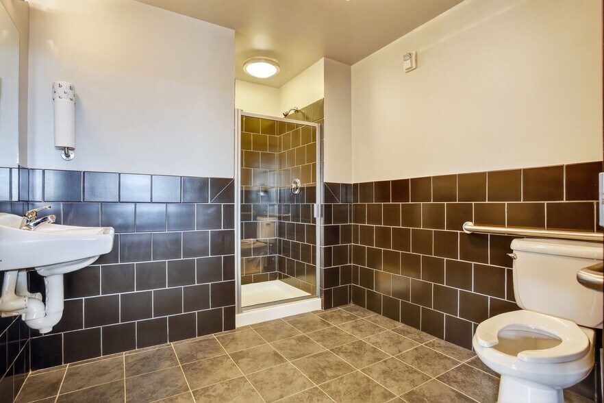 More Photos Of 722 Washington Ave, Golden Office Residential For Sale