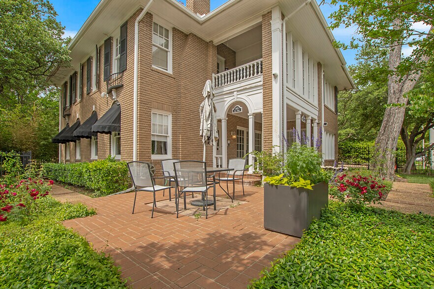 More Photos Of , Dallas Unknown For Sale