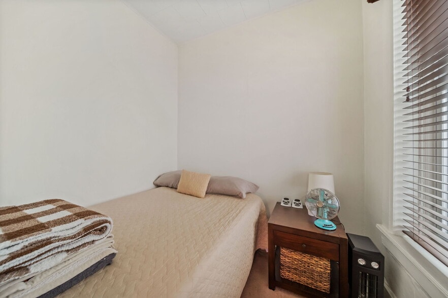 More Photos Of 2236 W 19th St, Chicago Apartments For Sale