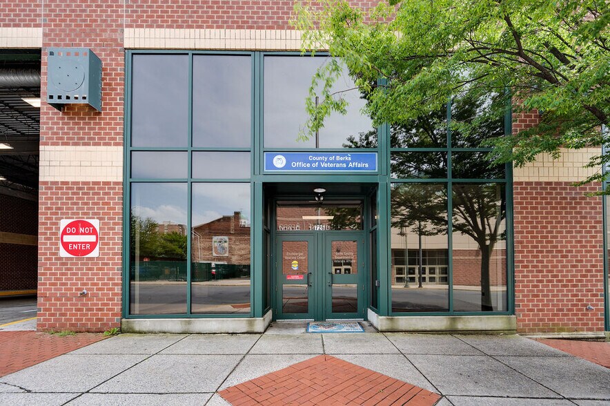 Primary Photo Of 722 Cherry St, Reading Storefront Retail Office For Lease