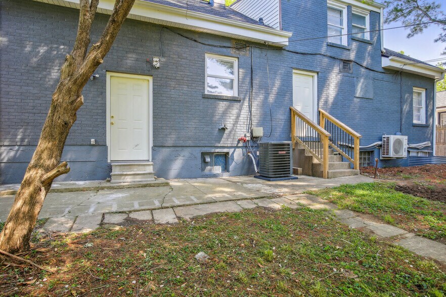 More Photos Of 1113 W Hill St, Urbana Apartments For Sale