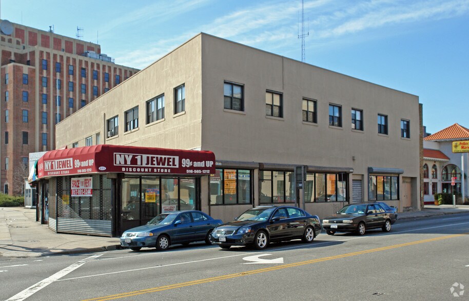 More Photos Of 71 N Franklin St, Hempstead Storefront Retail Office For Sale
