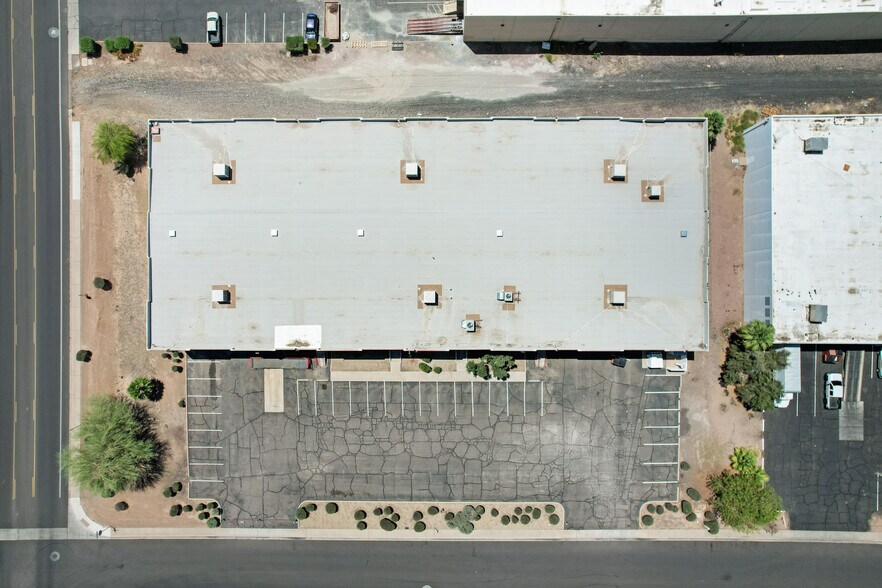 More Photos Of 731 W Fairmont Dr, Tempe Warehouse For Lease