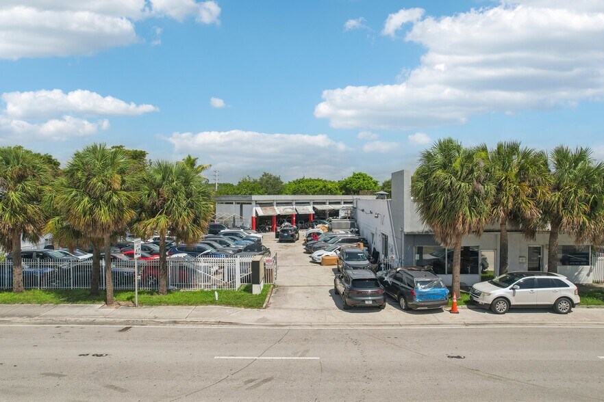 Primary Photo Of 15150 W Dixie Hwy, North Miami Beach Auto Repair For Sale