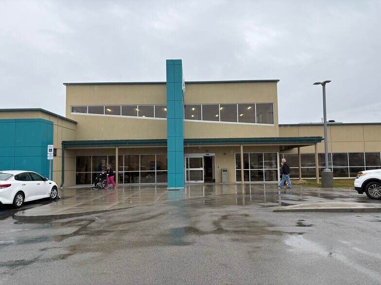 Primary Photo Of 80 Matthew Dr, Uniontown Medical For Lease
