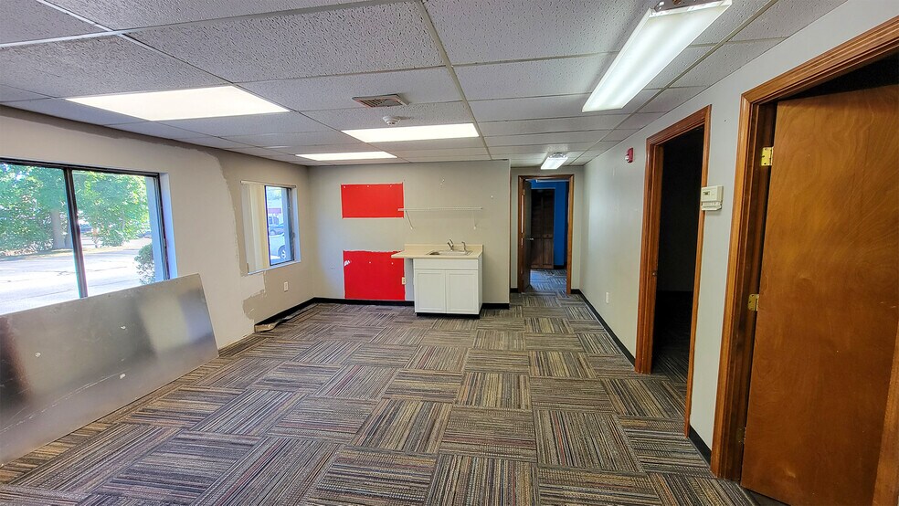 More Photos Of 1221 Main St, Weymouth Medical For Lease
