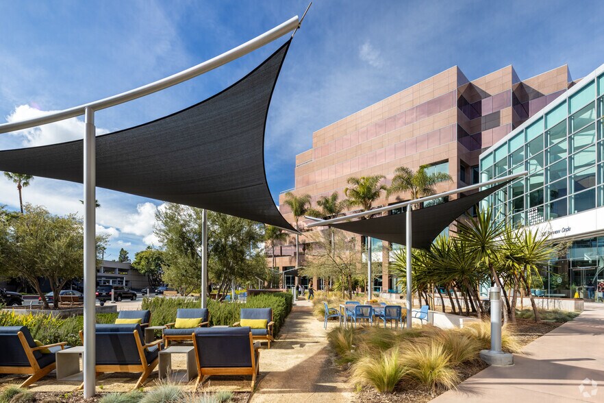 More Photos Of 100 Bayview Cir, Newport Beach Office For Lease