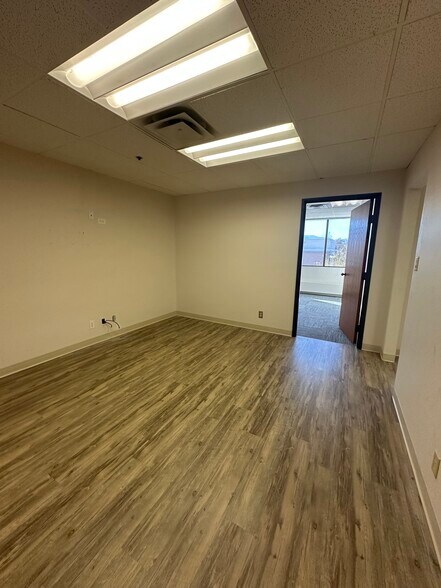 More Photos Of 241 Ridge St, Reno Medical For Lease