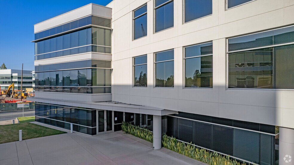 More Photos Of 1380 Bordeaux Dr, Sunnyvale Office For Lease