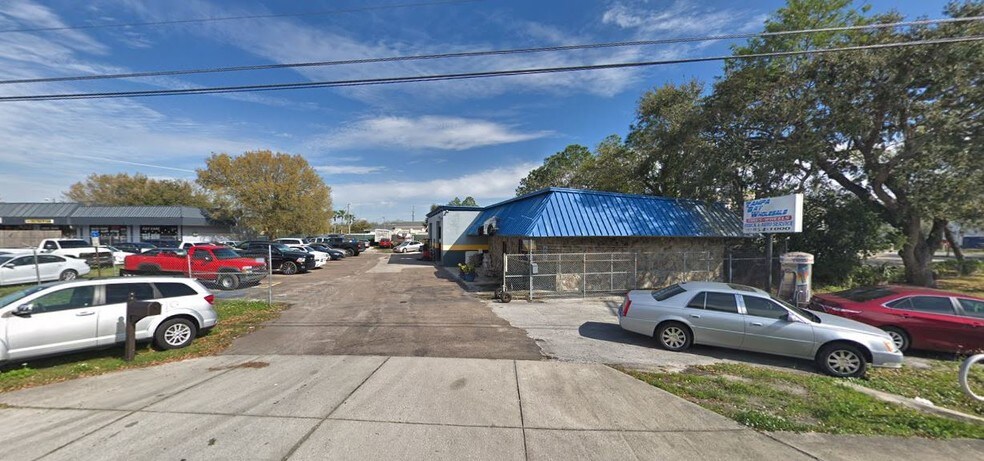 More Photos Of 175 Forest Lake Blvd N, Oldsmar Auto Repair For Sale