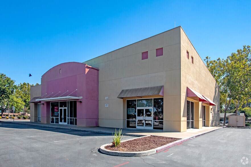 More Photos Of 109 Bernal Rd, San Jose Freestanding For Lease