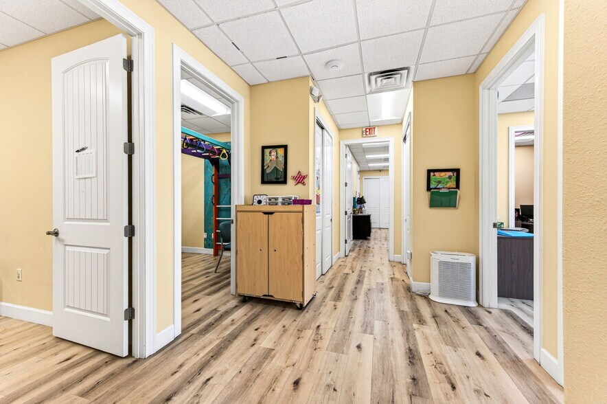 More Photos Of 6520 3rd St, Rockledge Medical For Sale