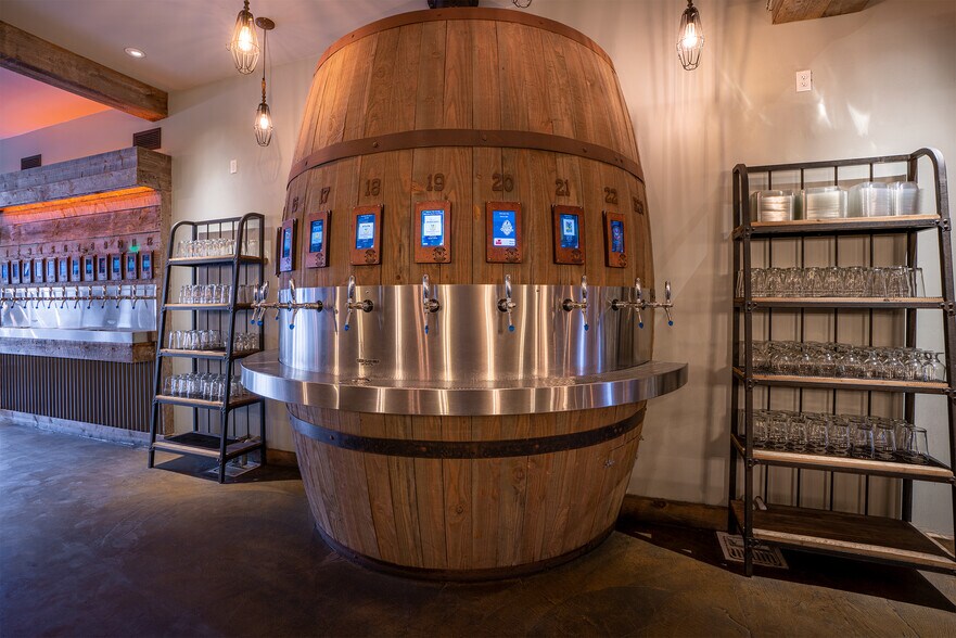 More Photos Of 213-215 N Coast Hwy 101, Oceanside Storefront Retail Office For Sale