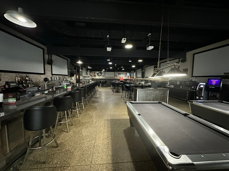 More Photos Of 107 S Lafayette St, Greenville Bar For Sale