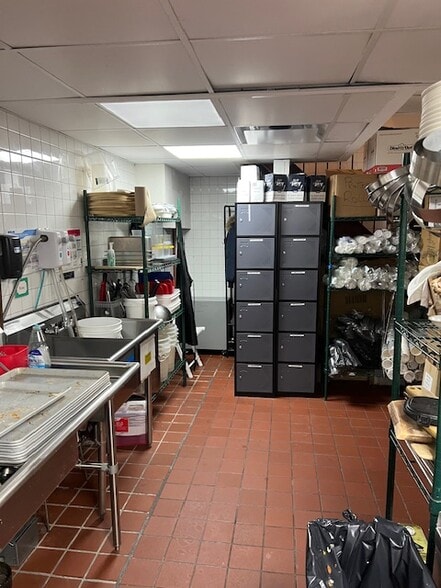 More Photos Of 1645-1659 Third Ave, New York Office For Lease