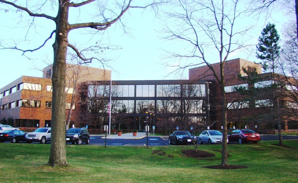 More Photos Of 6000 Parkland Blvd, Mayfield Heights Office For Sale