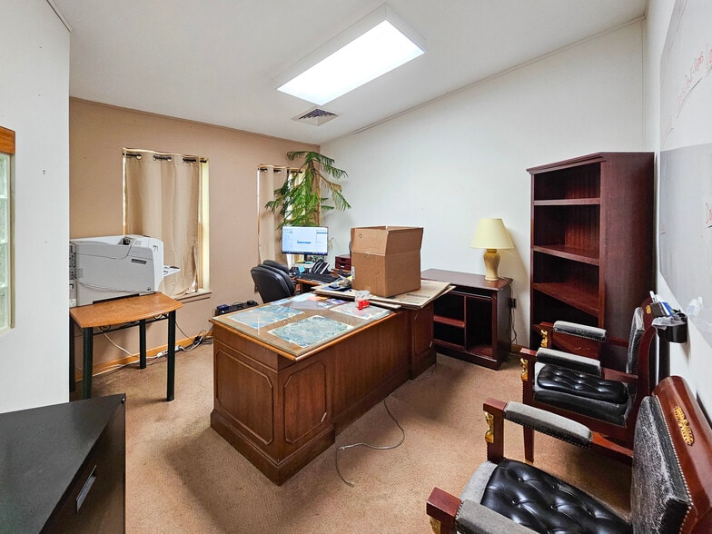 More Photos Of 14406 Old Mill Rd, Upper Marlboro Office For Sale